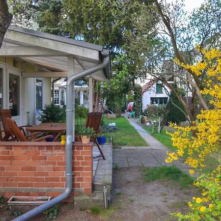 2 Bedroom Lovely Home In Berlin Exterior photo